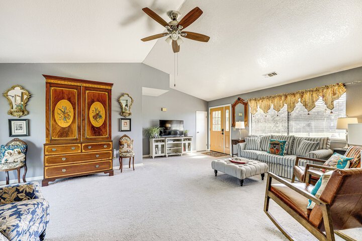Pleasant Valley Wine Trail Home - Near Paso Robles