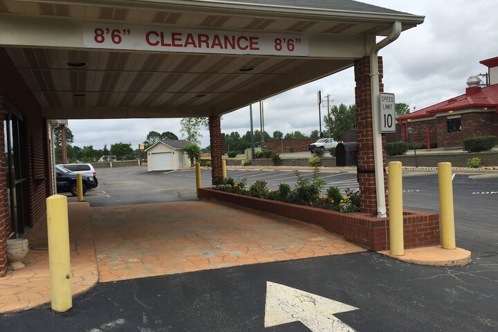 Highway Inn