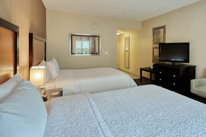 Hampton Inn & Suites Parsippany / North