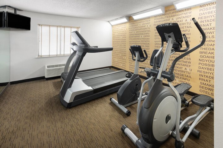 La Quinta Inn & Suites by Wyndham Mansfield OH
