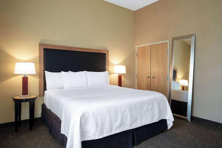 Wyndham Noblesville