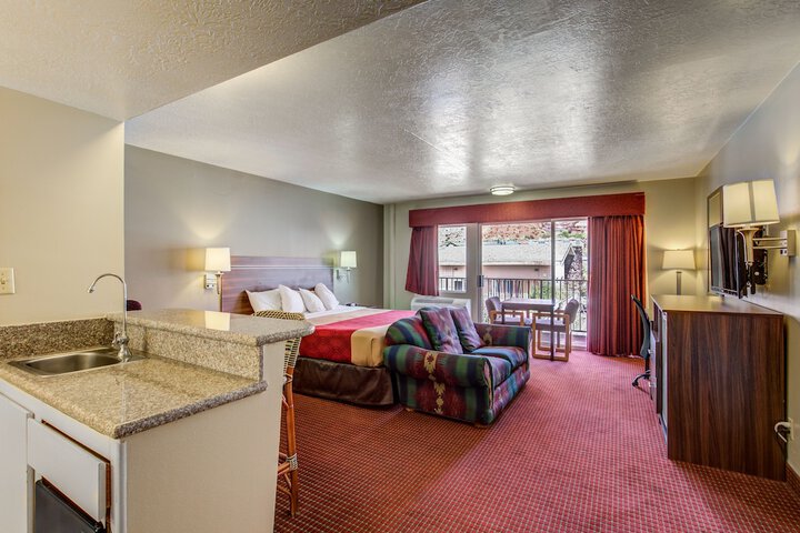 Room 22 of 35