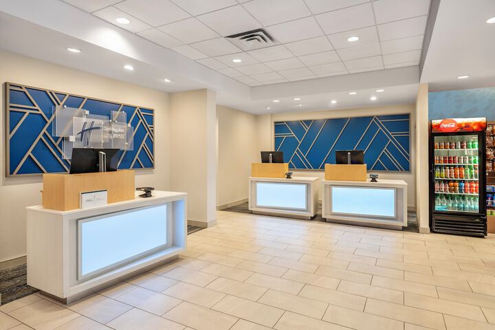 Holiday Inn Express Toronto - Downtown by IHG