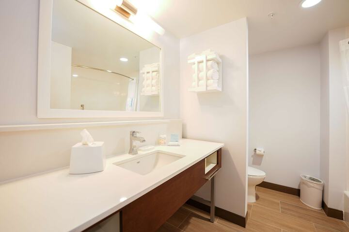 Room 40 of 62