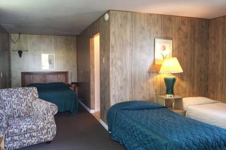 Room 20 of 29