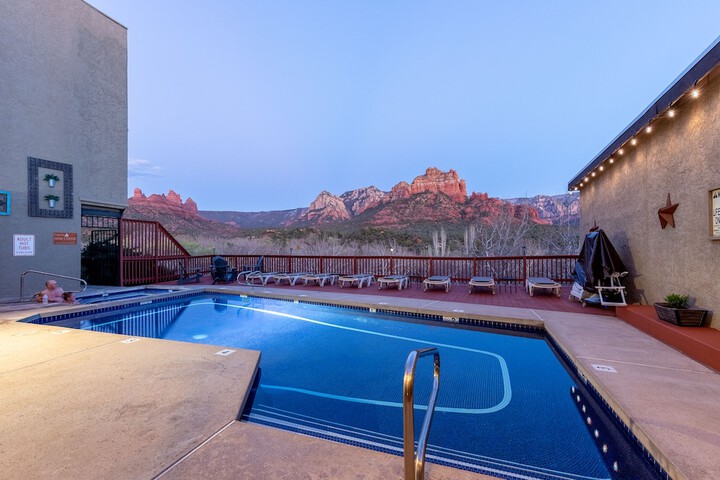 Pool 4 of 39