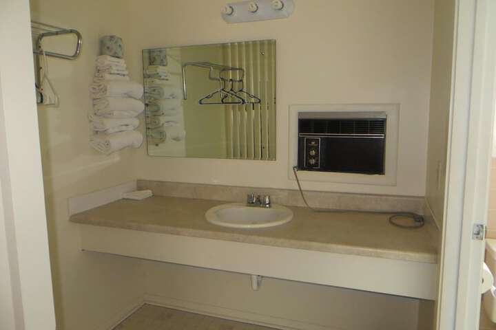 Room 20 of 32