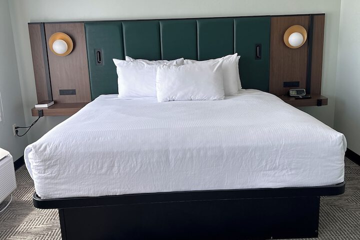 Wingate by Wyndham Green Bay / Airport