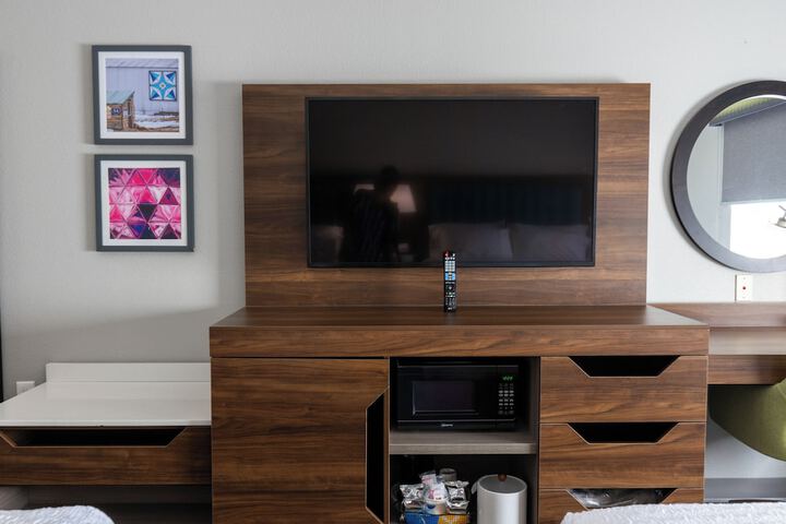 Room 17 of 61