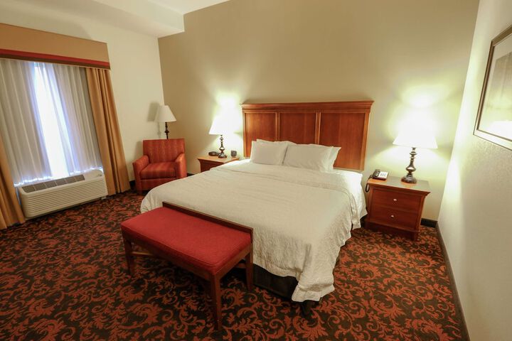 Room 9 of 25