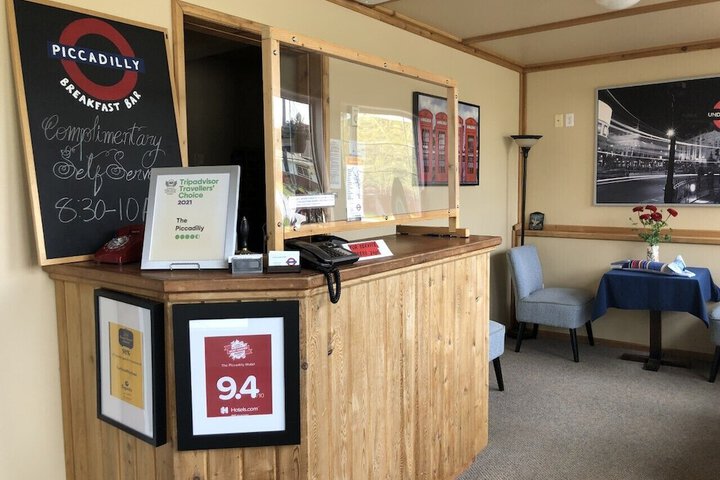 Hotel 5 of 74