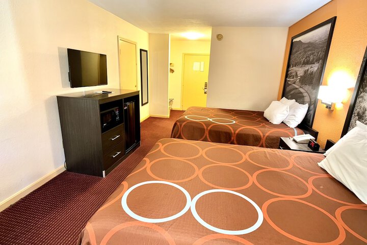 Room 4 of 21