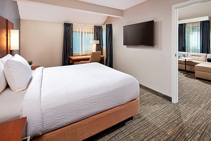 Room 18 of 34