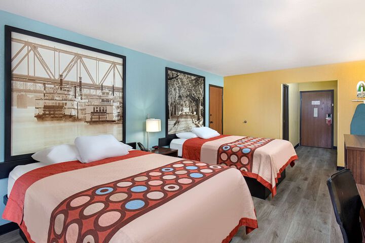 Room 21 of 27