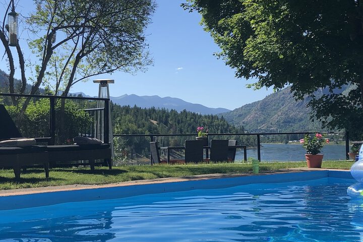 Pool 4 of 16