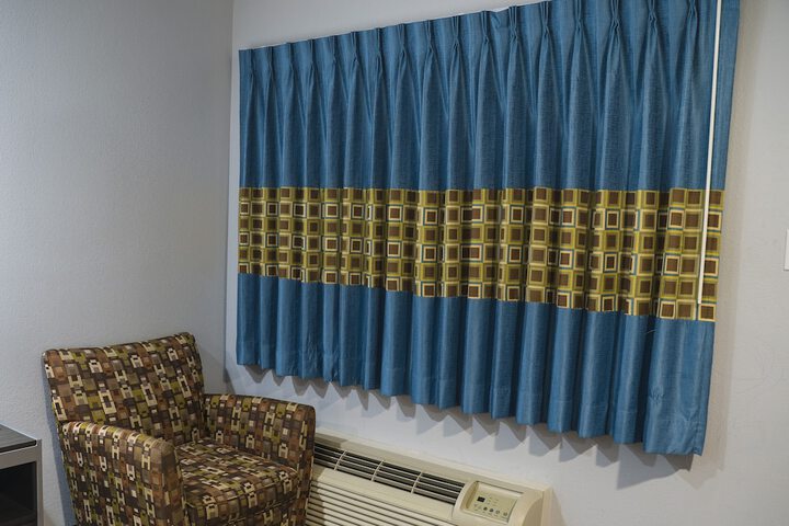 Room 16 of 34