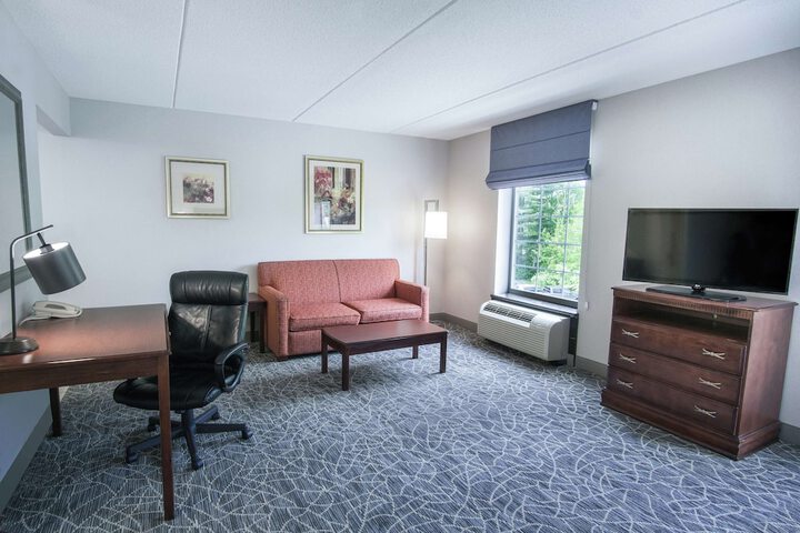 Room 21 of 47