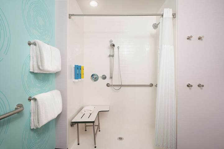 Room 20 of 48