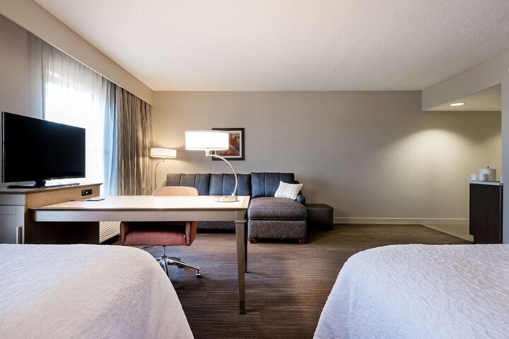 Room 7 of 42