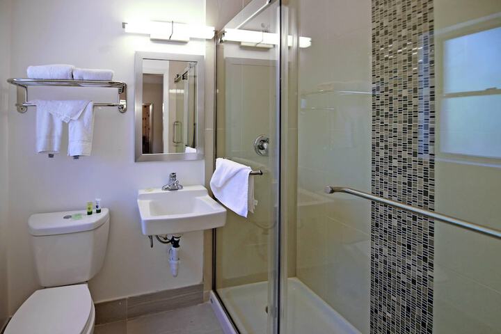 El Sendero Inn an Ascend Collection Hotel