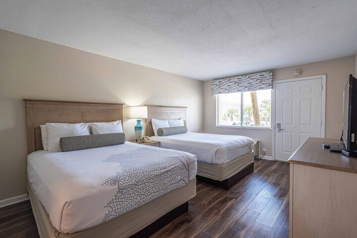 Club Destin Condos