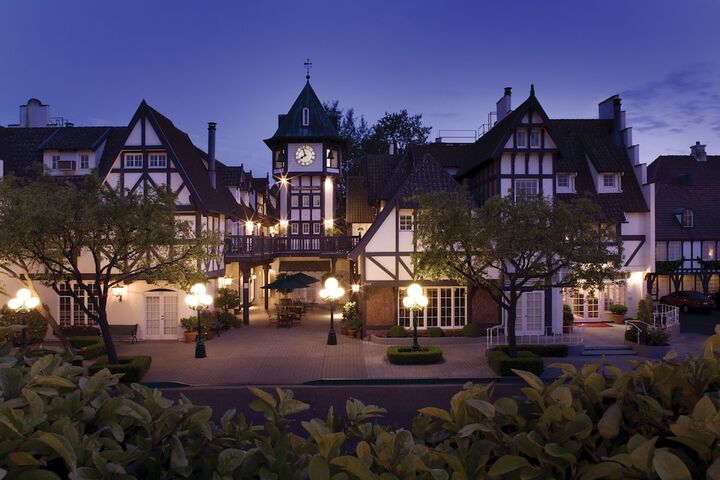 Hotel 5 of 82
