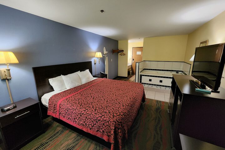 Room 7 of 26