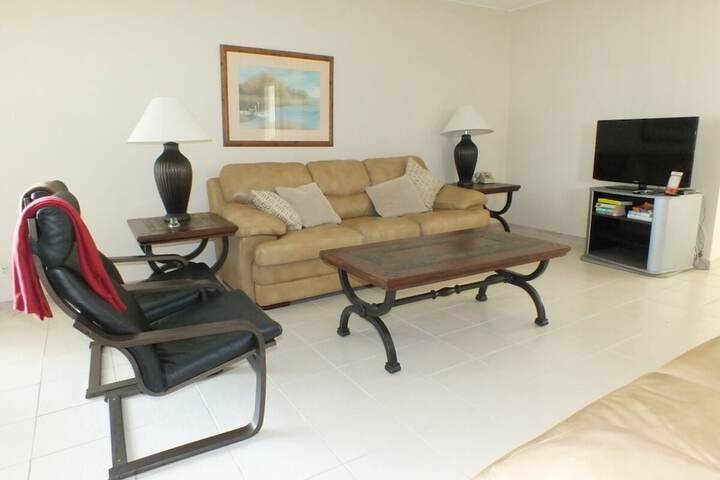 Room 106 of 184