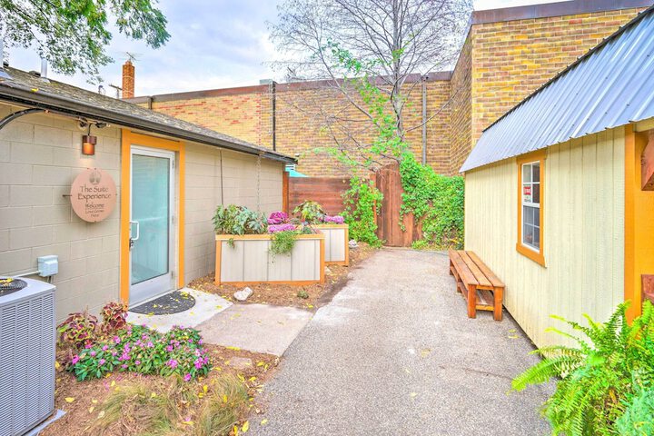 Luxury Spa Retreat: Private Courtyard & More!