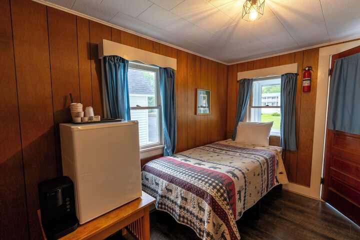 Mount Coolidge Motel
