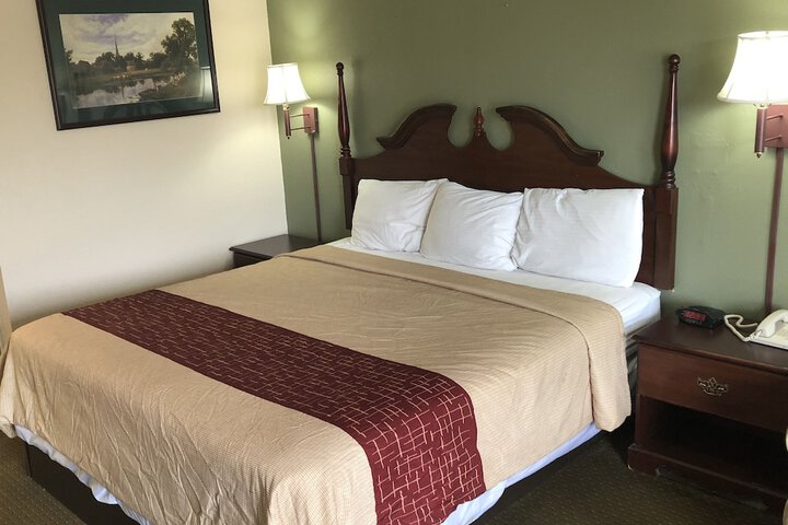 Room 38 of 68