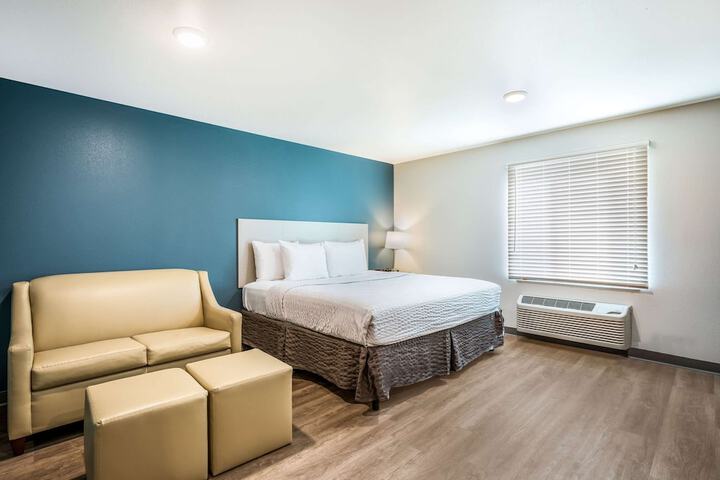 Room 44 of 48