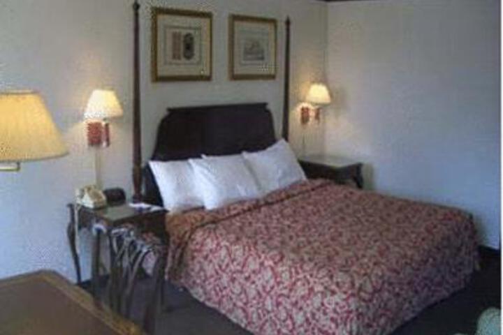 Regency Inn of Naperville