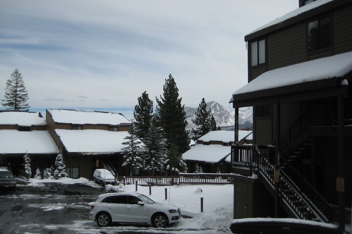 Hotel 2 of 104
