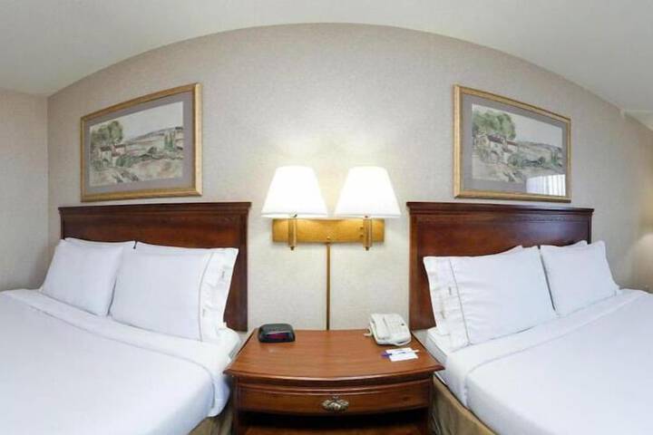 Holiday Inn Express Hotel & Suites Pittsburgh West Mifflin by IHG