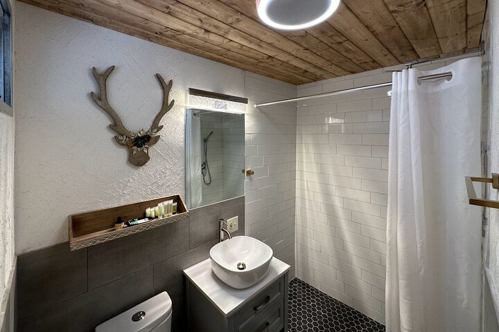 Room 46 of 69