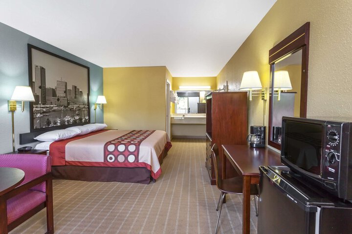 Room 19 of 21