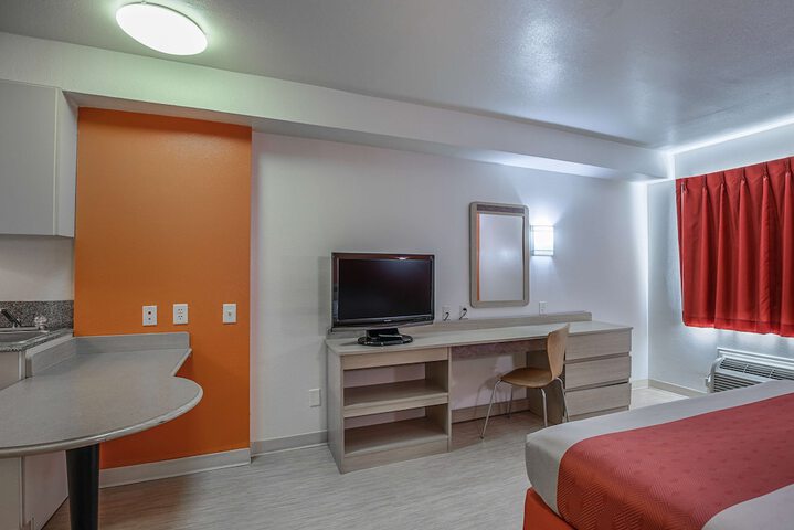 Room 16 of 31