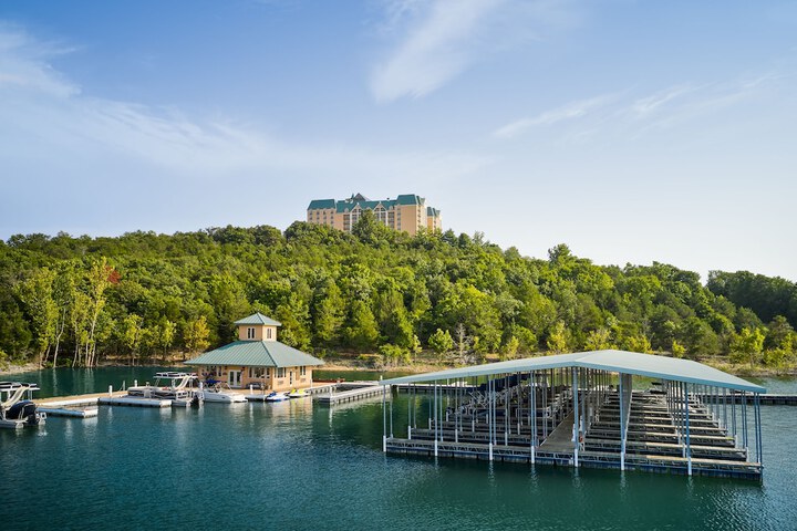 Chateau on the Lake Resort Spa and Convention Center