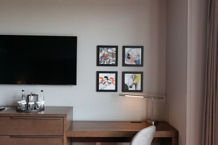 Room 51 of 144