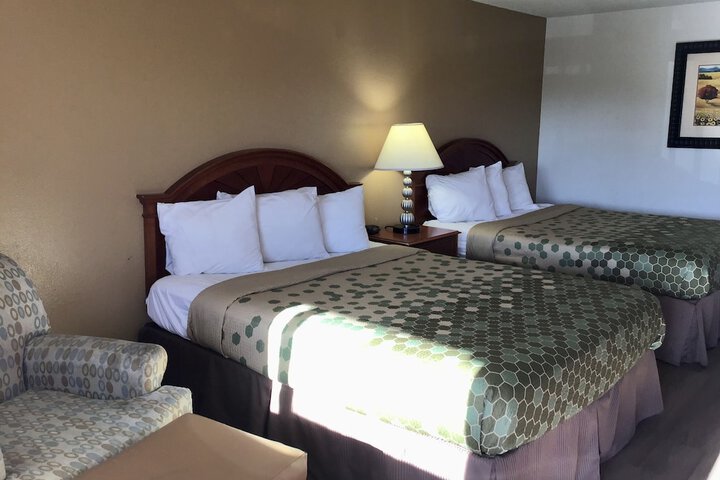 Room 18 of 27