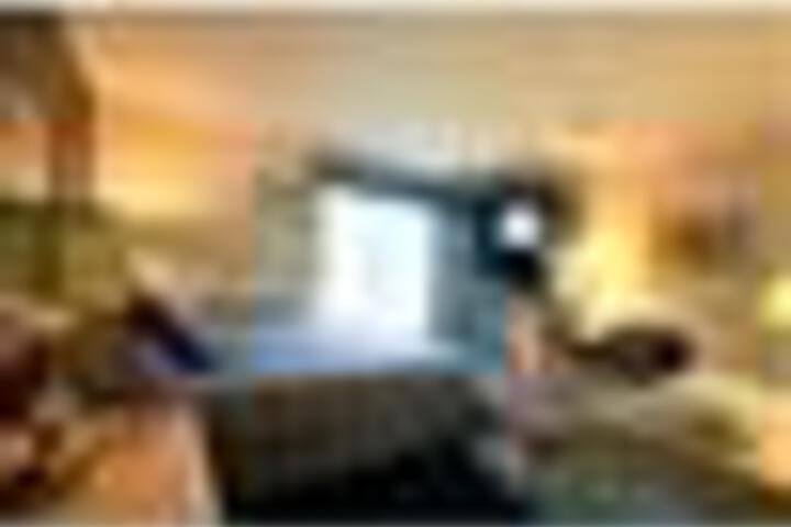 Room 34 of 48