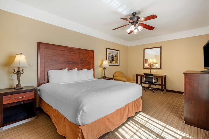 Room 13 of 39