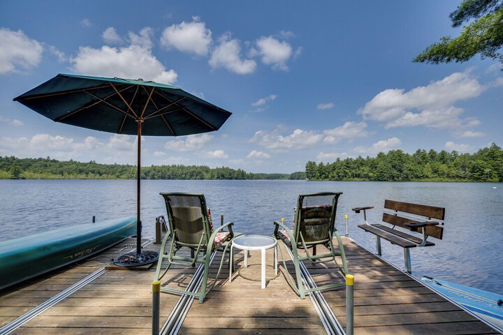 Maine Cottage w / Dock & Kayaks Near Augusta!