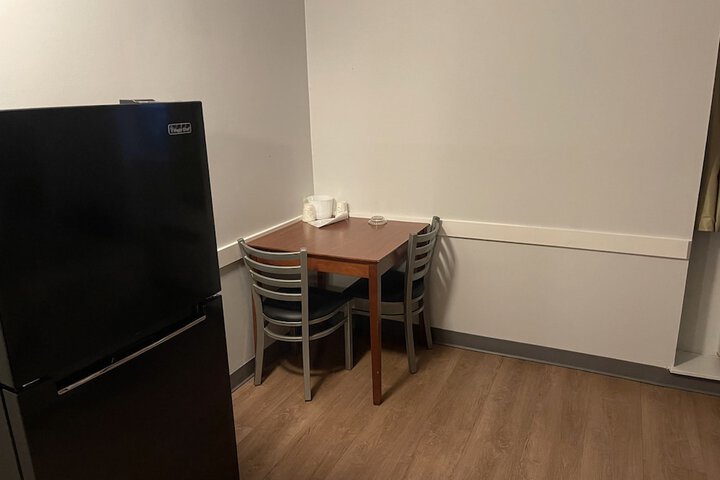 Room 17 of 25
