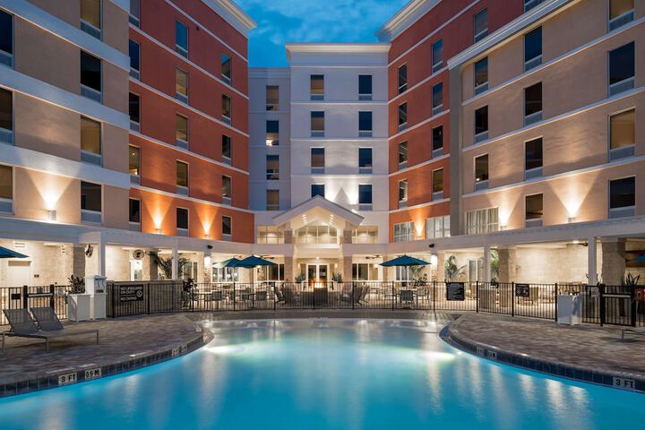 Hotel 7 of 69