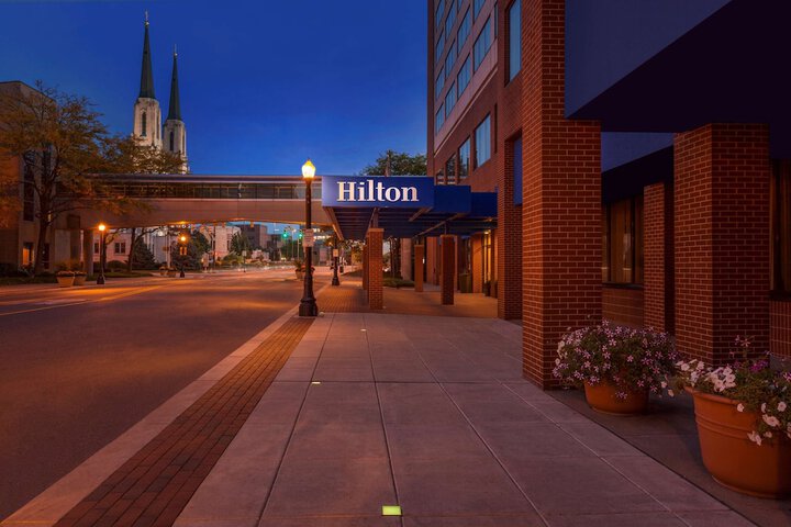 Hilton Fort Wayne at the Grand Wayne Convention Center