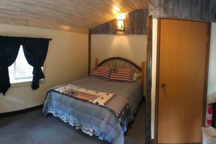 Room 11 of 22