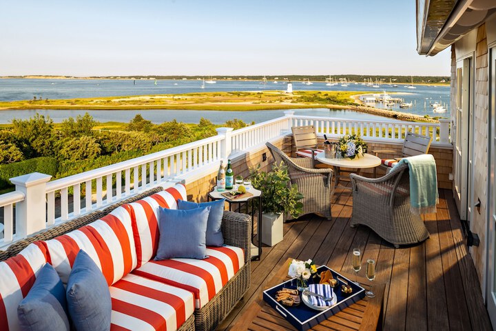 Harbor View Hotel