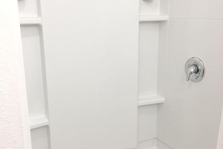 Room 124 of 183